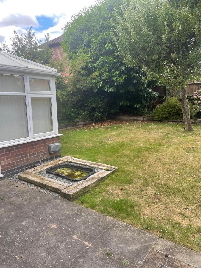 Вилла 5 Bed House, 32 Tutbury Avenue, Cannon Park, Coventry, Cv4 7Bj Экстерьер фото